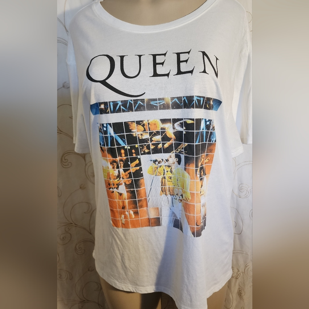 QUEEN official Merchandise Tee sz L